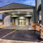 Affordable Luxury Stay